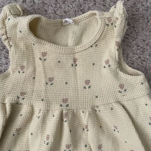 Quincy Mae Light Yellow Floral Dress & Bloomers - Picture 3 of 3